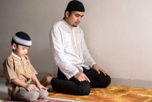 নামাজের মাঝে দরুদ ও তাশাহহুদের মাহাত্ম্য