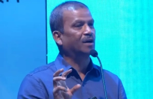  বিদেশে শ্রমিক পাঠানোয় শৃঙ্খলা জরুরি, ‘কয়েকজনের অপরাধে ক্ষতিগ্রস্ত হাজারো প্রবাসী’-আসিফ নজরুল