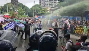 বিচার না পেলে রাজপথ ছাড়ব না: শাহবাগে সাবেক বাহিনীর হুঁশিয়ারি