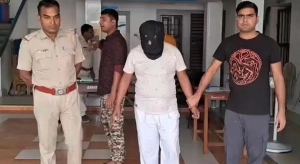 পশ্চিমবঙ্গে অনুপ্রবেশ করে ধরা পড়লেন সাবেক স্বেচ্ছাসেবক লীগ নেতা
