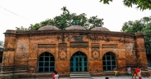 সুলতানি আমলের সাক্ষী, মুন্সীগঞ্জের গর্ব- মুন্সীগঞ্জের বাবা আদম শহীদ মসজিদ