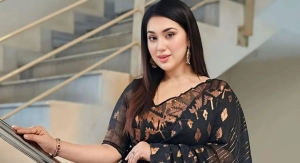 আদালতে অপু বিশ্বাসের আত্মসমর্পণ