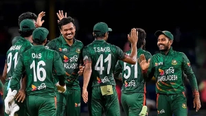 শ্রীলঙ্কা জয়ের হাতছানি: ইতিহাস গড়তে মাঠে নামছে বাংলাদেশ