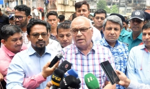 শহীদের স্মরণে ৮৬৪টি ফলক স্থাপন করছে অন্তর্বর্তী সরকার