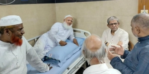 হাসপাতালে জামায়াত আমিরকে দেখতে গেলেন মির্জা ফখরুল
