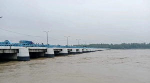 তিস্তার পানি বাড়ছে, খুলে দেওয়া হয়েছে সব জলকপাট—চরাঞ্চলে আতঙ্ক