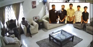 সাবেক এমপির বাসায় চাঁদা চেয়ে ধরা, বাড়িতে মিলল কোটি টাকার প্রমাণ