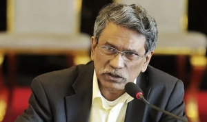 বাংলাদেশ চালাবেন রাজনীতিবিদরাই, অন্তর্বর্তী সরকার নয়: আলী রীয়াজ