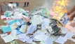 পাঠ্যবইয়ের বদলে রাজনৈতিক বই: ক্ষুব্ধ শিক্ষার্থীরা পুড়িয়ে দিলেন ৩০০ গ্রন্থ