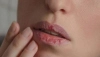 শীতে ঠোঁট ফাটা রোধে জাদুকরী ৫টি টিপস