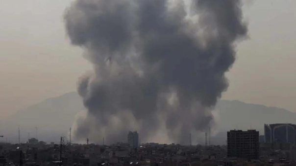 ইরানের স্কুলে ইসরায়েলি মিসাইল: নিষ্পাপ শিশুদের রক্তে লাল ইরান