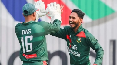 পাকিস্তানিদের কাঁদিয়ে ছাড়ল বাংলাদেশ! মিরপুরে বাঘেদের ঐতিহাসিক জয়