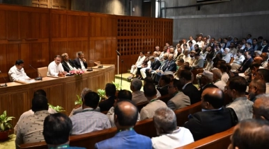 কথাবার্তায় সতর্ক থাকুন! মন্ত্রী-এমপিদের কঠোর নির্দেশনা দিলেন তারেক রহমান