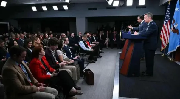 যুদ্ধ থামার ইঙ্গিত নেই: পেন্টাগনের ব্রিফিংয়ে ইরান ধ্বংসের নতুন নীল নকশা