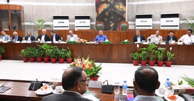 জ্বালানি বাঁচাতে কয়েকটি কড়া পদক্ষেপে সরকার