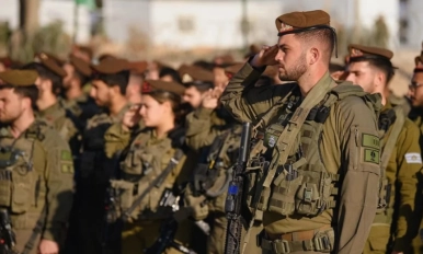 মসজিদ-গির্জা কিছুই বাদ যাচ্ছে না! সব ধর্ম অবমাননা করে প্রশ্নের মুখে ইসরায়েলি সেনারা