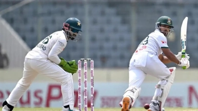 ১৩ রানের আক্ষেপ ও হাতছাড়া বিশ্বরেকর্ড: শান্তর বিদায়ে চাপে বাংলাদেশ