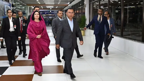 জাপান সফর শেষে ফেরার পথে প্রধানমন্ত্রীর ফ্লাইটে যান্ত্রিক ত্রুটি
